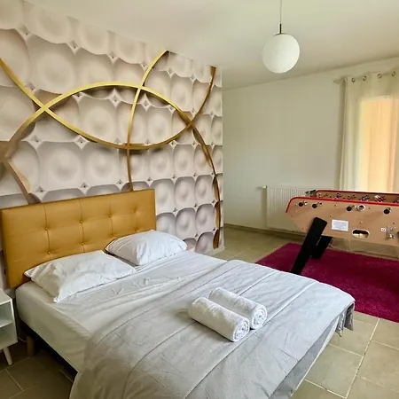 Ferienhaus Caporizon - Puy D'aiguillon- Piscine - 6 Personnes *