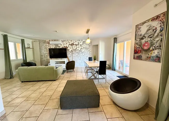 Caporizon - Puy D'aiguillon- Piscine - 6 Personnes Feriehus Coulounieix-Chamiers